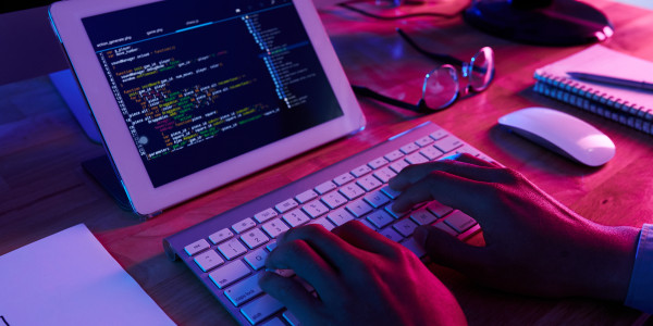 Redacción / Implantación / Legalización de Proyectos ICT en Lleida · Ciberseguridad