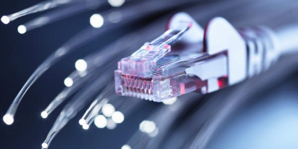 Certificado / Certificación de ICT Telecomunicaciones en Lleida · Certificado de internet banda ancha y fibra óptica