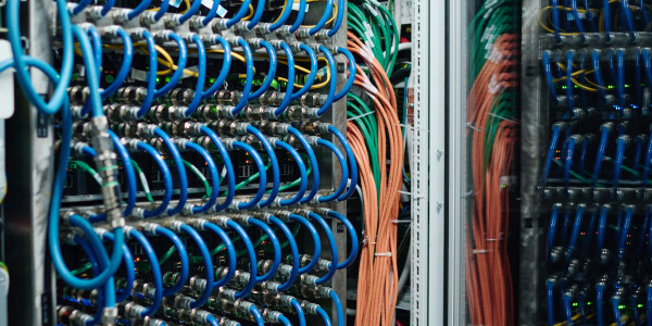 Infraestructura Común Telecomunicaciones Alguaire · Comunicaciones mediante firewalls, VPNs y cifrado