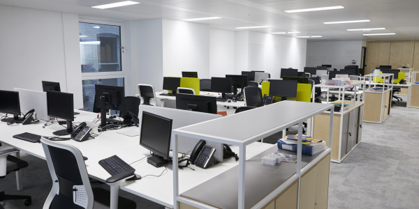 Proyectos de ICT Oficinas / Locales Comerciales els Alamús · Provisión de internet banda ancha y fibra óptica